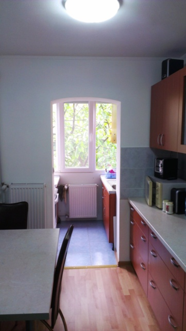 Apartament 3 camere zona Rogerius - Pret | Preturi Apartament 3 camere zona Rogerius