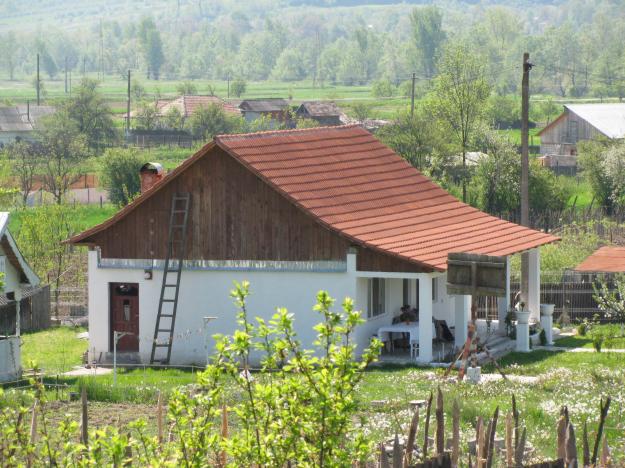 Casa superba la 35 km de Rm Valcea - Pret | Preturi Casa superba la 35 km de Rm Valcea
