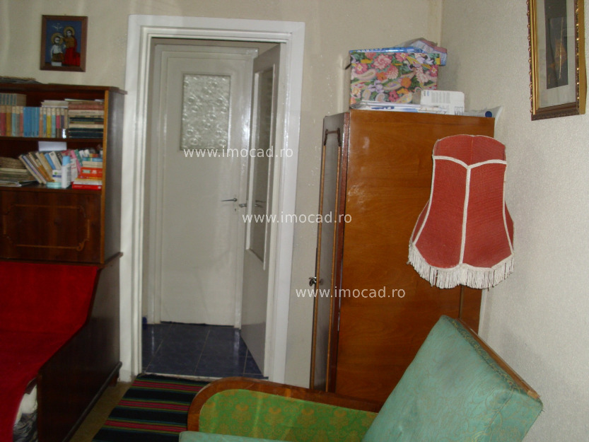 Apartament 2 camere et.3 Sinaia zona Izvor - Pret | Preturi Apartament 2 camere et.3 Sinaia zona Izvor