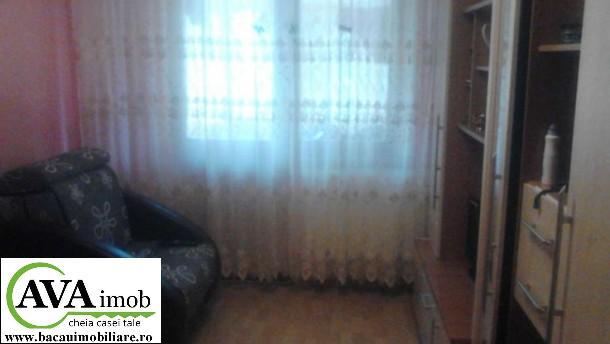 Vand apartament cu 2 camere in zona Cornisa – Garaje, la etajul 3 - Pret | Preturi Vand apartament cu 2 camere in zona Cornisa – Garaje, la etajul 3