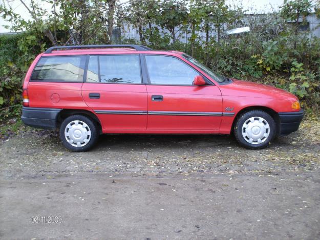 Vand Opel Astra Caravan - Pret | Preturi Vand Opel Astra Caravan