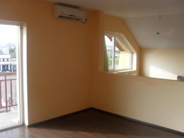 Vand apartament cu 3 camere - Pret | Preturi Vand apartament cu 3 camere