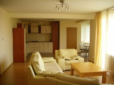 Apartament 4 camere in Andrei Muresanu, in vila noua - Pret | Preturi Apartament 4 camere in Andrei Muresanu, in vila noua