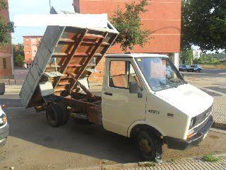 VIND CAMION IVECO BASCULANT - Pret | Preturi VIND CAMION IVECO BASCULANT