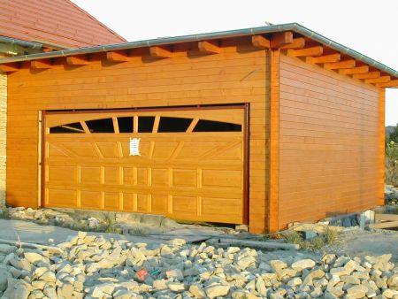 Garaj din lemn, mobilier de gradina, terase ... - Pret | Preturi Garaj din lemn, mobilier de gradina, terase ...
