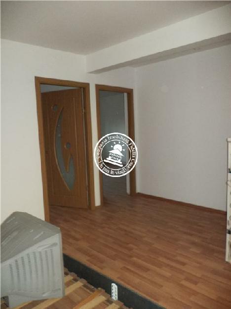 Apartament 3 camere de vanzare Iasi Miroslava - Pret | Preturi Apartament 3 camere de vanzare Iasi Miroslava