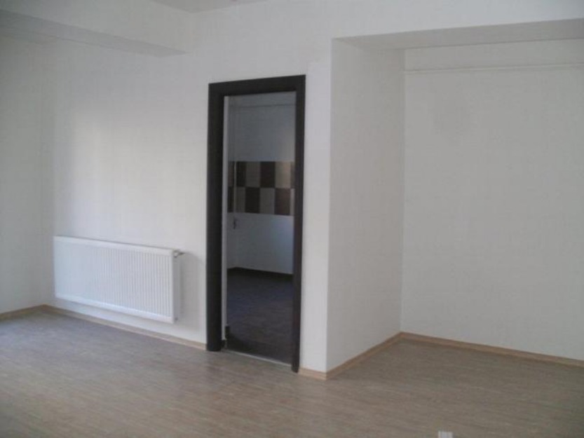 Apartament 3 camere Decebal - Pret | Preturi Apartament 3 camere Decebal