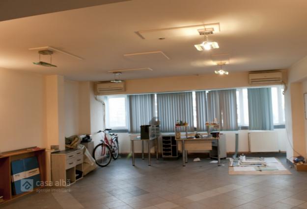 Apartament 4 camere zona ultracentrala 130.000 euro - Pret | Preturi Apartament 4 camere zona ultracentrala 130.000 euro