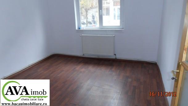 Apartament cu 3 camere decomandate in Bistrita Lac, complet renovat - Pret | Preturi Apartament cu 3 camere decomandate in Bistrita Lac, complet renovat