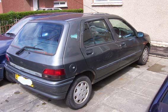 dezmembrez renault clio an 1994 - Pret | Preturi dezmembrez renault clio an 1994