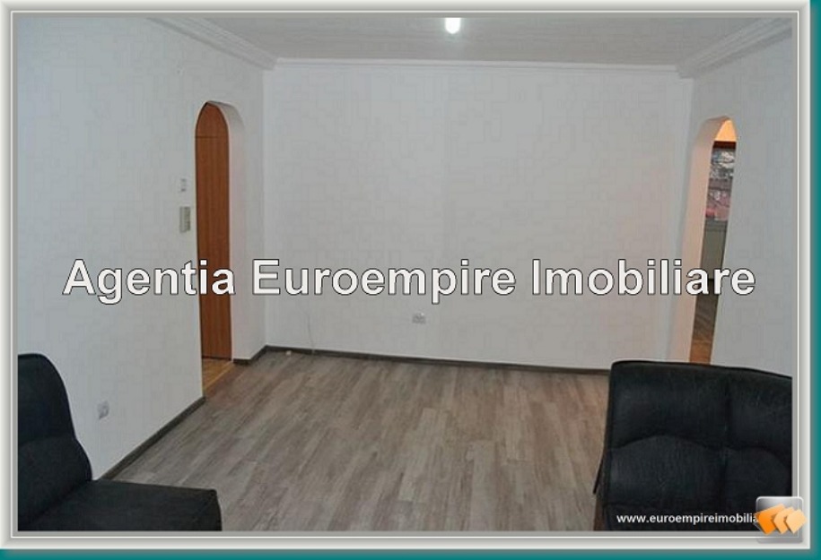 Vand apartament 3 camere constanta - Pret | Preturi Vand apartament 3 camere constanta