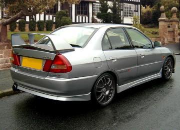 Mitsubishi Lancer EVO IV Extensie Spoiler Spate Factory - Pret | Preturi Mitsubishi Lancer EVO IV Extensie Spoiler Spate Factory