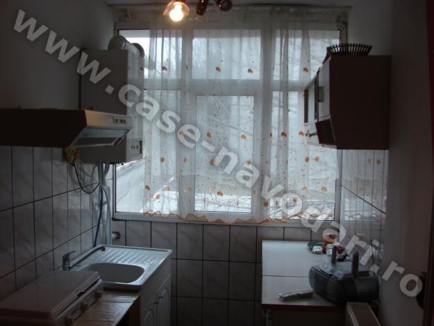 De vanzare Apartament 3 camere Navodari zona centrala - Pret | Preturi De vanzare Apartament 3 camere Navodari zona centrala