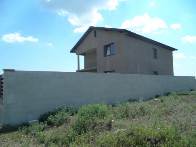 Vand casa la rosu 130 2m cu 200 m lucuibili pe teren 1000m 110000 EURO - Pret | Preturi Vand casa la rosu 130 2m cu 200 m lucuibili pe teren 1000m 110000 EURO