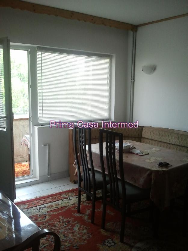 Apartament 3 camere, confort 1, imbunatatiri de actualitate, Piata Cet - Pret | Preturi Apartament 3 camere, confort 1, imbunatatiri de actualitate, Piata Cet