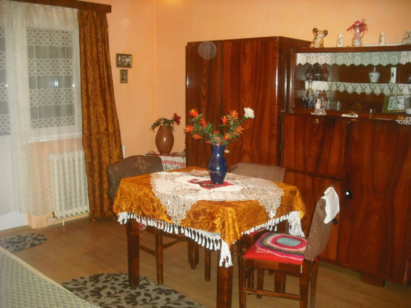 Apartament 2 camere mihai viteazu - iorga, cu balcon - pivnita - Pret | Preturi Apartament 2 camere mihai viteazu - iorga, cu balcon - pivnita