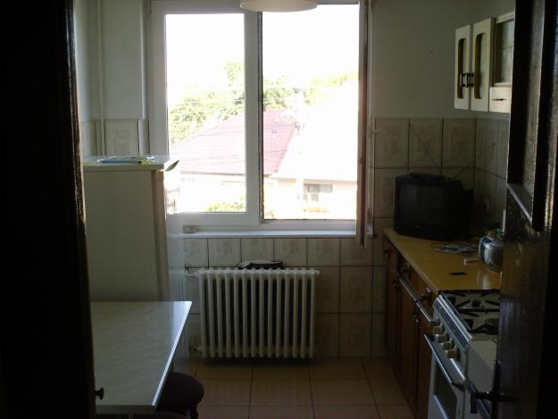 Vand apartement cu 3 camere in Brasov, Sacele - Pret | Preturi Vand apartement cu 3 camere in Brasov, Sacele