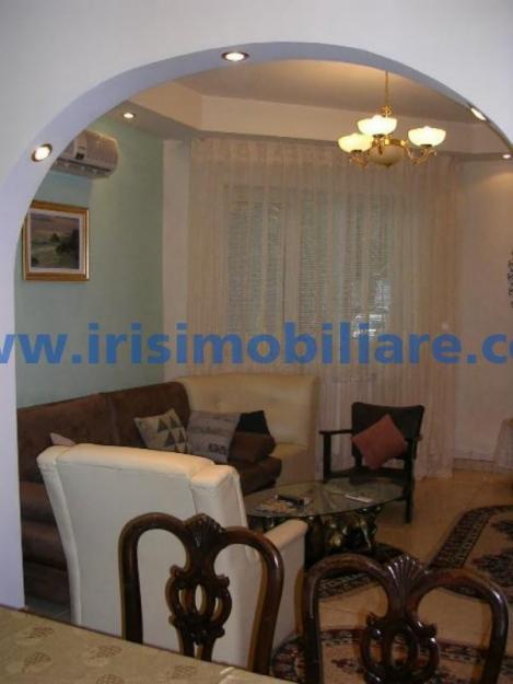 Vanzare apartament 3 camere - Pret | Preturi Vanzare apartament 3 camere