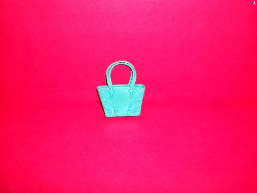 jucarii accesoriu geanta pentru papusi barbie - Pret | Preturi jucarii accesoriu geanta pentru papusi barbie