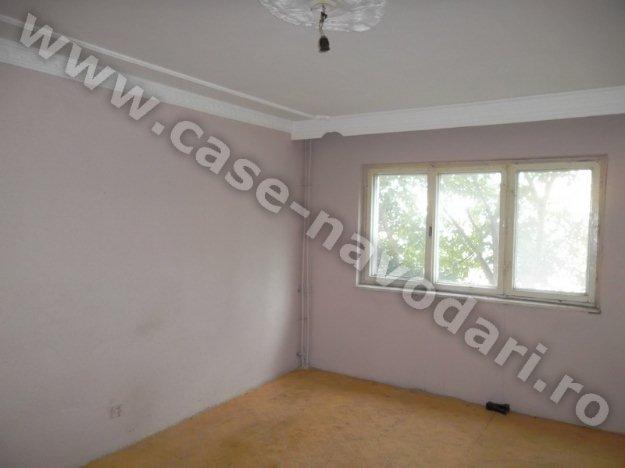 Apartament 3 camere Navodari de vinzare - Pret | Preturi Apartament 3 camere Navodari de vinzare