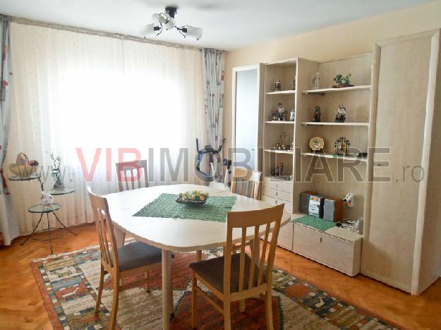 VIB12697 - Nerva Traian - Panait Cerna - 4 camere decomandat - complet renovat - 95000 euro. - Pret | Preturi VIB12697 - Nerva Traian - Panait Cerna - 4 camere decomandat - complet renovat - 95000 euro.