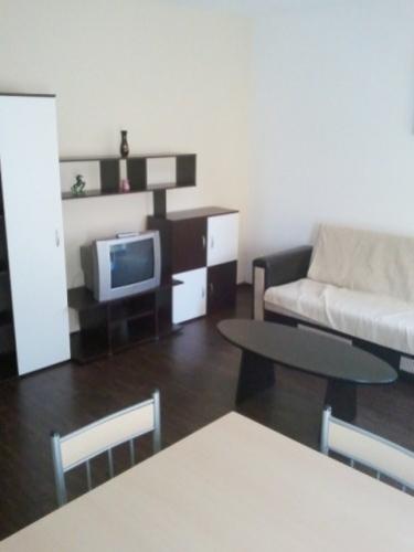 Inchiriez Apartament 2 camere Mamaia 2012 - Pret | Preturi Inchiriez Apartament 2 camere Mamaia 2012