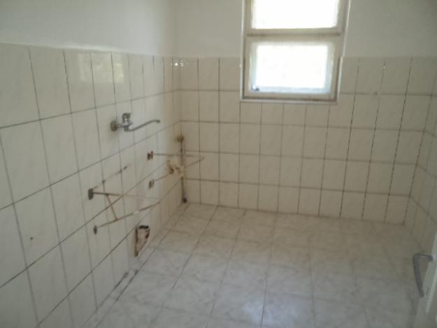 Apartament 2 camere, zona centrala, simplu . Pret 15.000 euro . - Pret | Preturi Apartament 2 camere, zona centrala, simplu . Pret 15.000 euro .