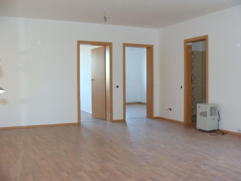 Apartament 3 camere de vanzare Cluj Floresti - Pret | Preturi Apartament 3 camere de vanzare Cluj Floresti