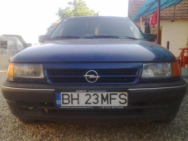 Opel Astra Kombi An 1993 PRET: 2300 Euro neg - Pret | Preturi Opel Astra Kombi An 1993 PRET: 2300 Euro neg