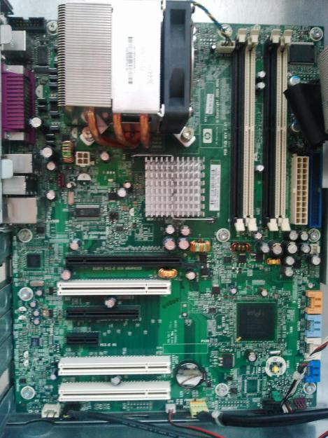 Placa baza + procesor Hp xw4300 intel Pro Workstation 300lei - Pret | Preturi Placa baza + procesor Hp xw4300 intel Pro Workstation 300lei