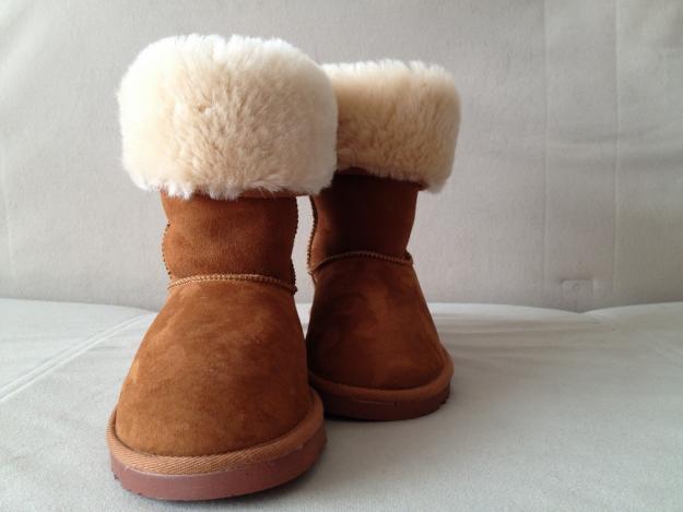 Cizme Ugg Australia Magazin Online - Pret | Preturi Cizme Ugg Australia Magazin Online