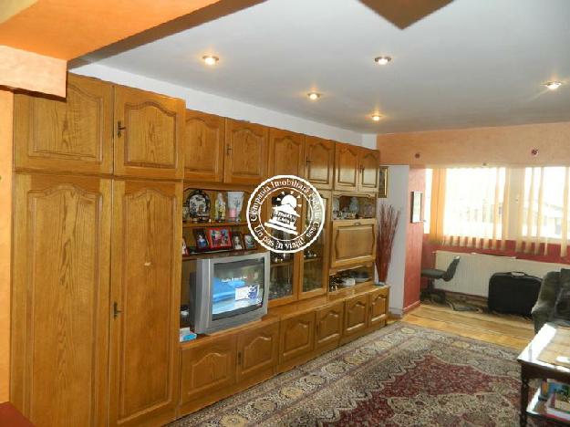 Apartament 4 camere de vanzare Iasi Nicolina - Pret | Preturi Apartament 4 camere de vanzare Iasi Nicolina