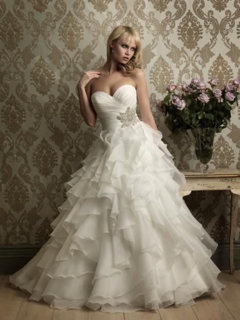 rochie de mireasa cu volane by Best Bride - Pret | Preturi rochie de mireasa cu volane by Best Bride
