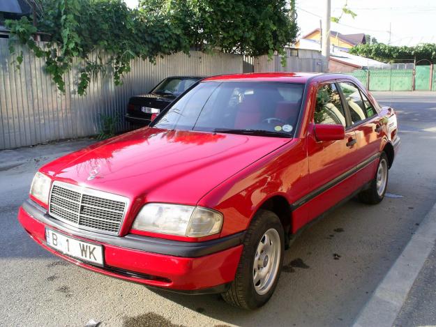 Mercedes C 200 DIESEL  cap cilindrica 1900.km parcursi 210000 putere 55 kv consum 6,5 an f - Pret | Preturi Mercedes C 200 DIESEL  cap cilindrica 1900.km parcursi 210000 putere 55 kv consum 6,5 an f