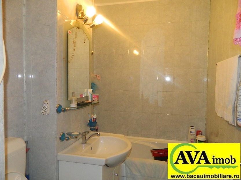 Bacau, vand apartament cu 2 camere in zona Alexandru cel Bun – Cora - Pret | Preturi Bacau, vand apartament cu 2 camere in zona Alexandru cel Bun – Cora