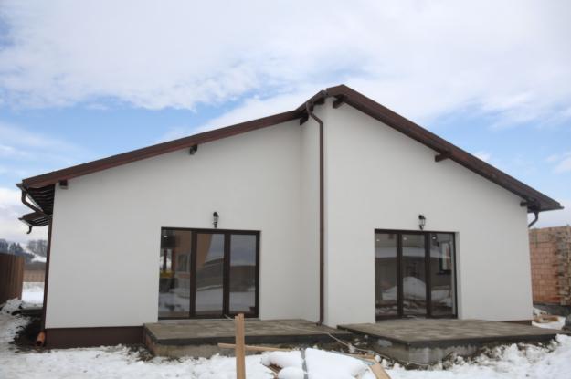 Vand casa, duplex - Pret | Preturi Vand casa, duplex