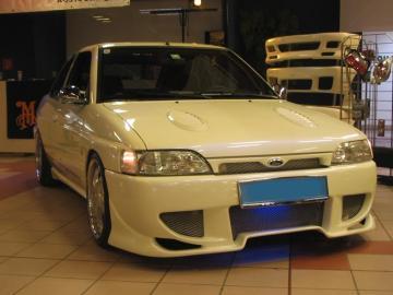 Ford Escort Spoiler Fata EXX - Pret | Preturi Ford Escort Spoiler Fata EXX