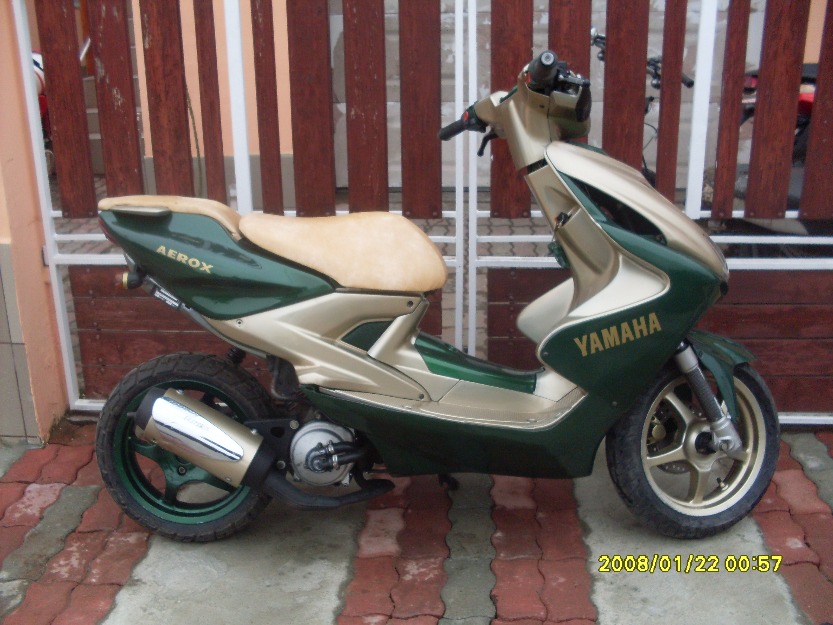 Yamaha Aerox - Pret | Preturi Yamaha Aerox