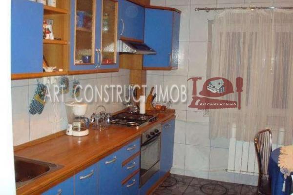 Vanzare apartament 3 camere – Unirii – Anastasie Panu – 100.000 euro - Pret | Preturi Vanzare apartament 3 camere – Unirii – Anastasie Panu – 100.000 euro