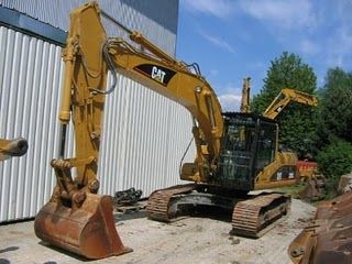 Oferta excavator Caterpillar 320 CL Seria II 2005 24t - Pret | Preturi Oferta excavator Caterpillar 320 CL Seria II 2005 24t