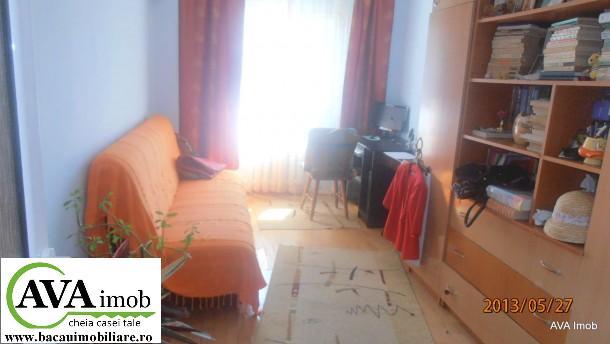 Ofer la vanzare apartament cu 2 camere in zona Nord – 22 Decembrie - Pret | Preturi Ofer la vanzare apartament cu 2 camere in zona Nord – 22 Decembrie