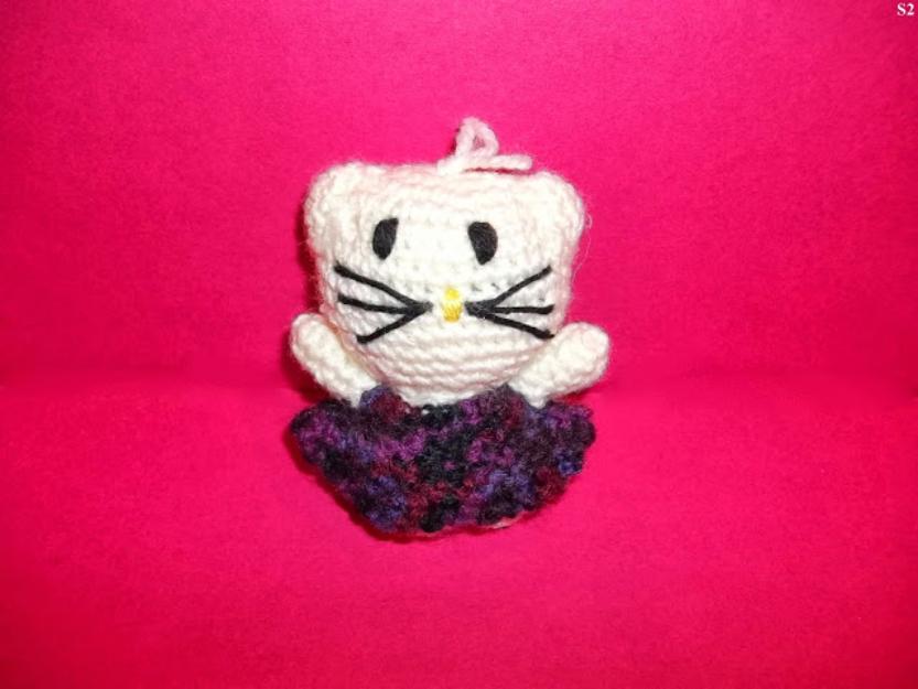 jucarii personaj din desene animate hello kitty crosetat cu agatatoare - Pret | Preturi jucarii personaj din desene animate hello kitty crosetat cu agatatoare