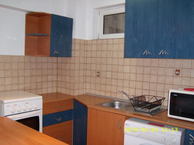 Universitate, apartament 3 camere, - Pret | Preturi Universitate, apartament 3 camere,