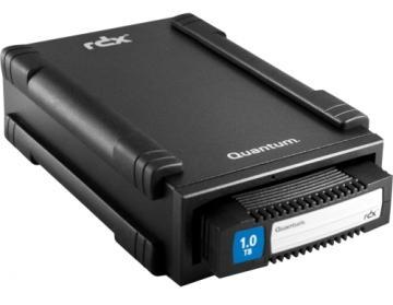 Tabletop drive Quantum RDX, USB2.0, 25 MB/sec, cartus RDX 1TB, (TR100-CTDB-S1BA) - Pret | Preturi Tabletop drive Quantum RDX, USB2.0, 25 MB/sec, cartus RDX 1TB, (TR100-CTDB-S1BA)