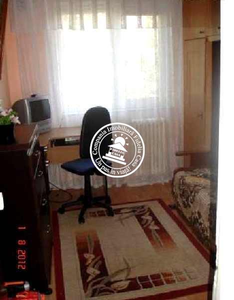 Apartament 3 camere de vanzare Iasi Pacurari - Pret | Preturi Apartament 3 camere de vanzare Iasi Pacurari