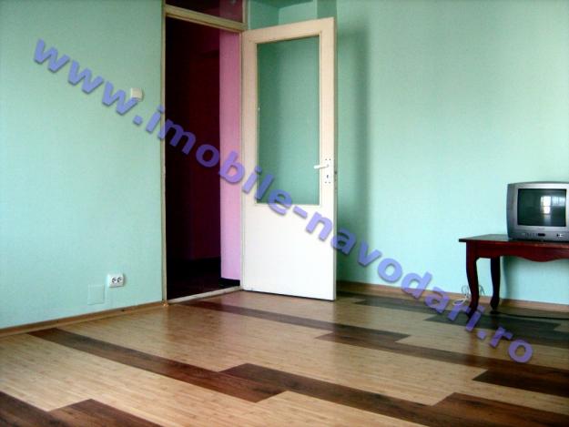 Navodari apartament 3 camere zona centrala - Pret | Preturi Navodari apartament 3 camere zona centrala