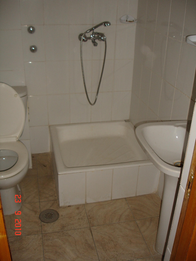 Apartament in bloc - 4 camere, Unirii - Pret | Preturi Apartament in bloc - 4 camere, Unirii