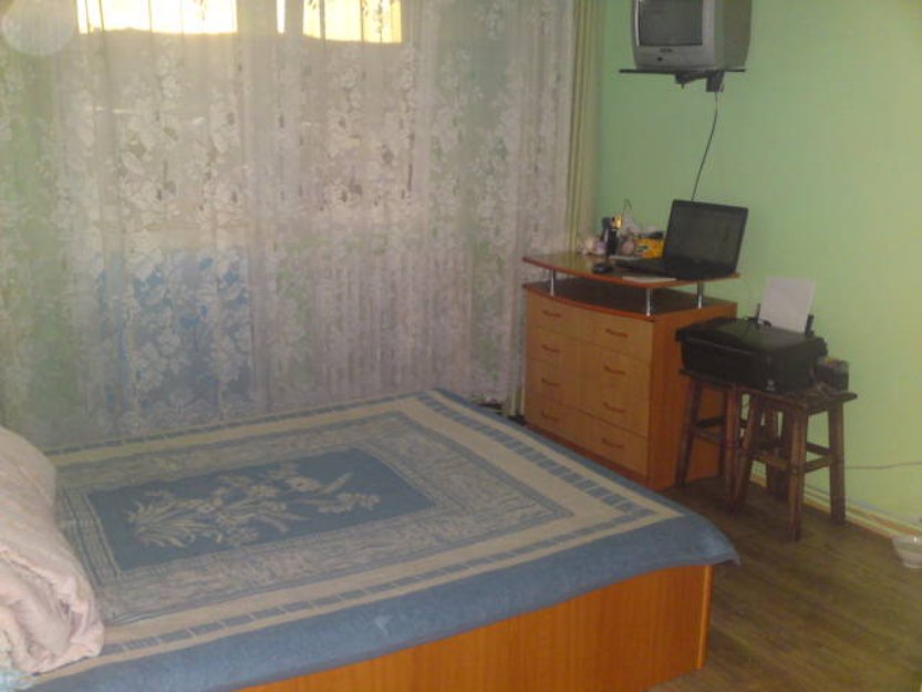 Vand apartament cu 4 camere - Pret | Preturi Vand apartament cu 4 camere