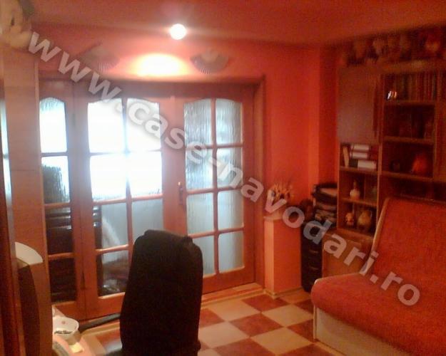 Apartament 2 camere Navodari zona P-uri - Pret | Preturi Apartament 2 camere Navodari zona P-uri