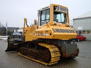 BULDOZER LIEBHERR PR 724 din 20t second hand de vanzare buldozere liebher din 2007 72.000 Euro - Pret | Preturi BULDOZER LIEBHERR PR 724 din 20t second hand de vanzare buldozere liebher din 2007 72.000 Euro